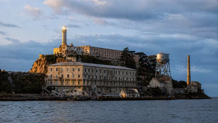 alcatraz actually haunted