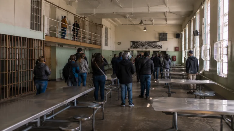 how hollywood built the alcatraz myth