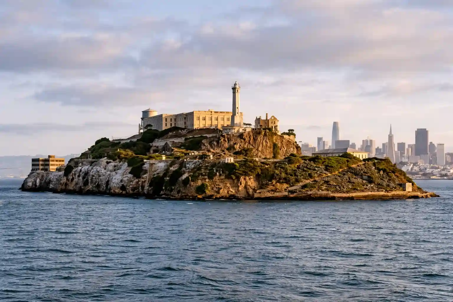 Movies Featuring Alcatraz Island: Iconic Films That Shaped Its Image