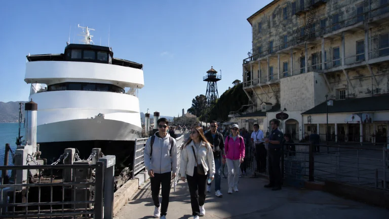 understanding alcatraz tours before you book